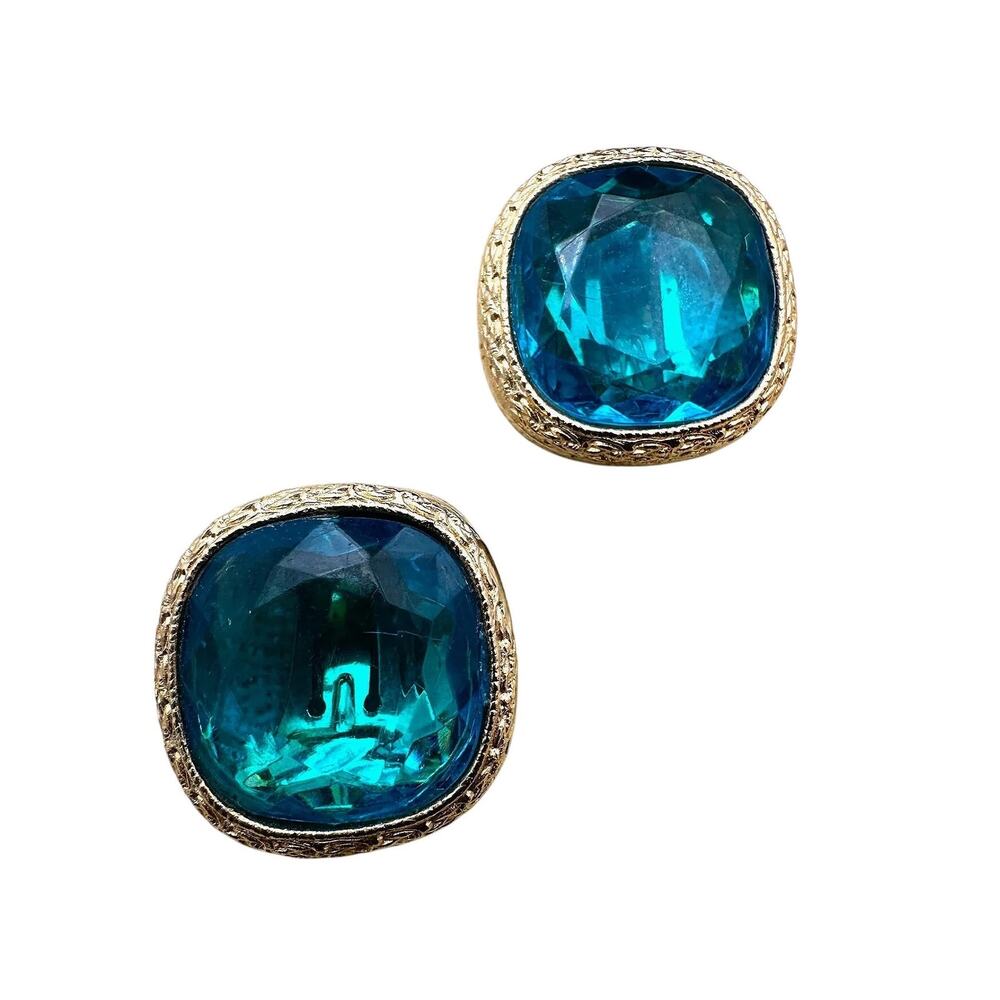 Vintage Teal Blue Clip On Earrings Set in Gold (Tone)